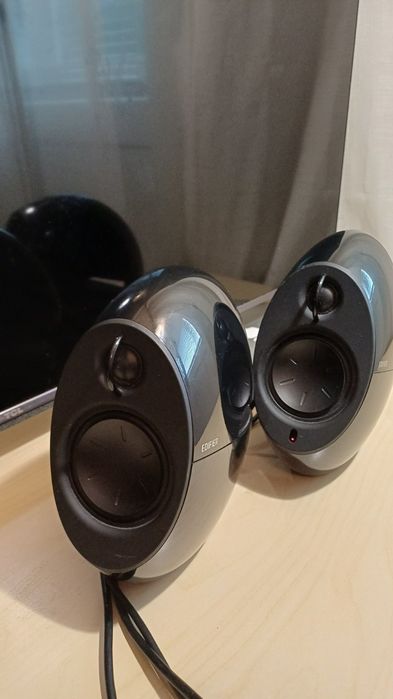 Стереосистема Edifier e25