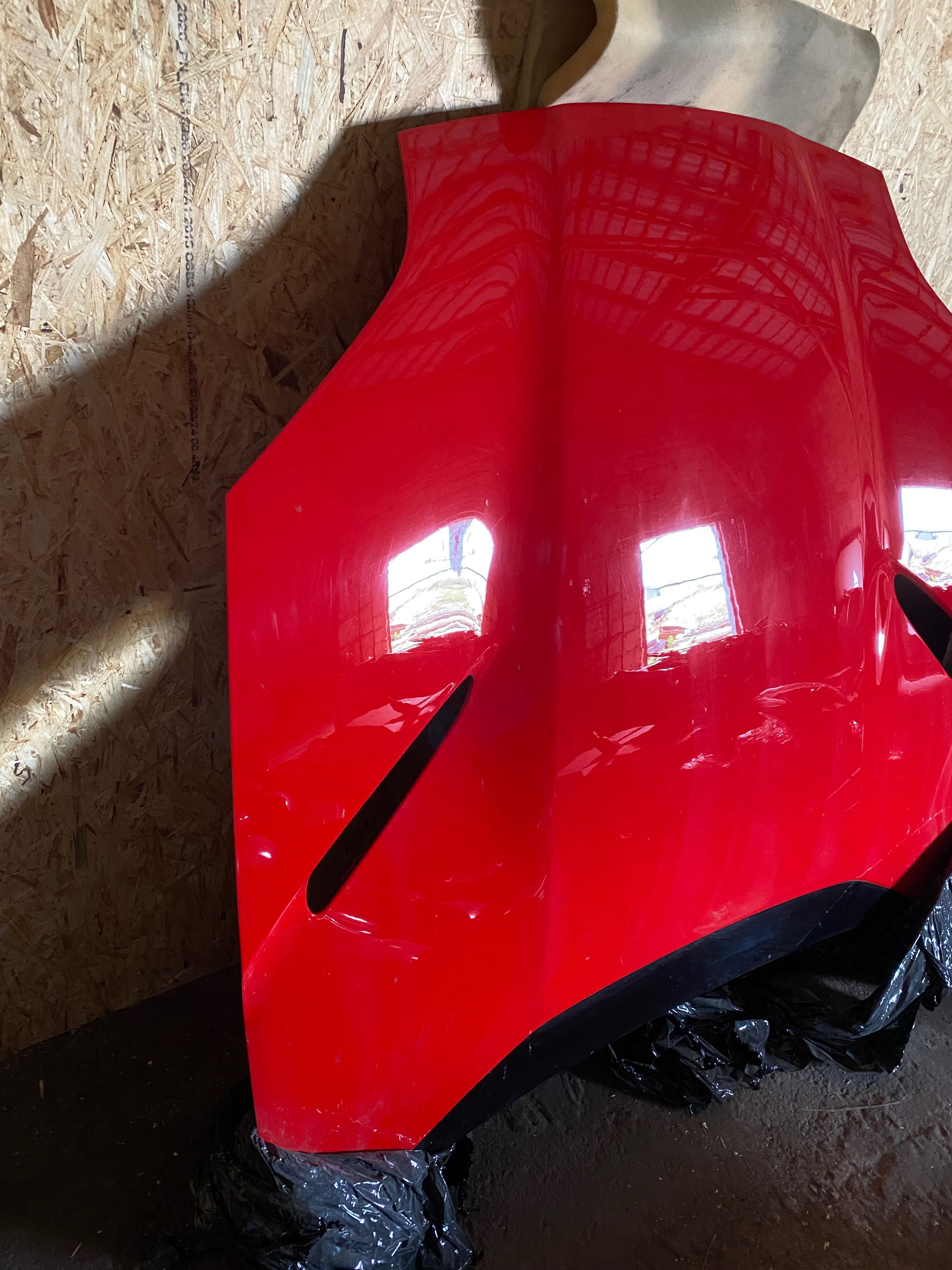Maska FERRARI 812 superfast w kolor igła