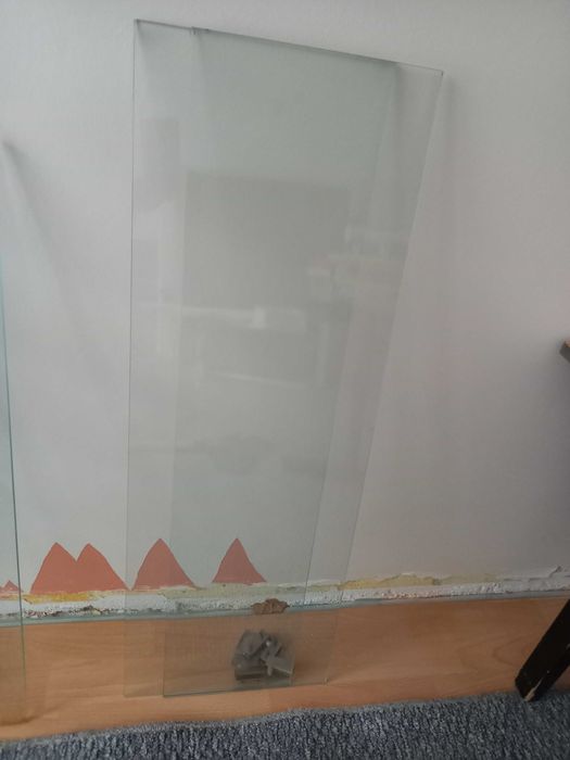 Szyby, półki szklane, drzwiczki, oddam