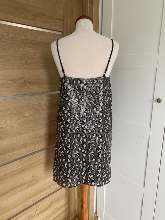 Sukienka cekinowa New Look r. 38 tuba