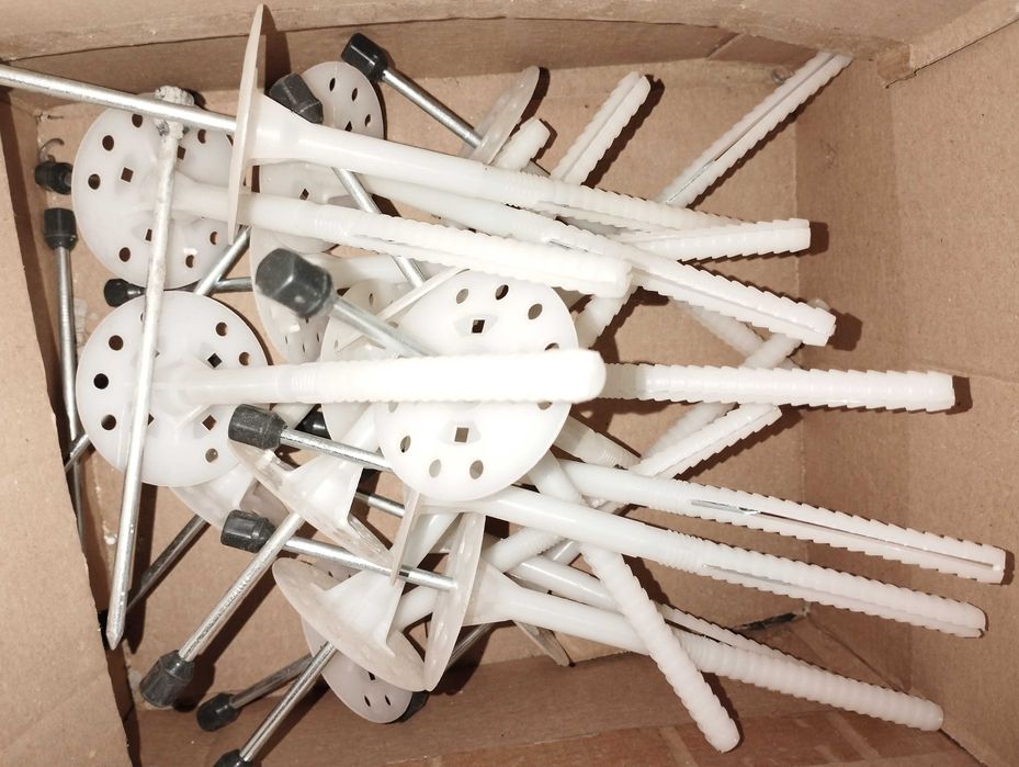 Kołki do styropianu