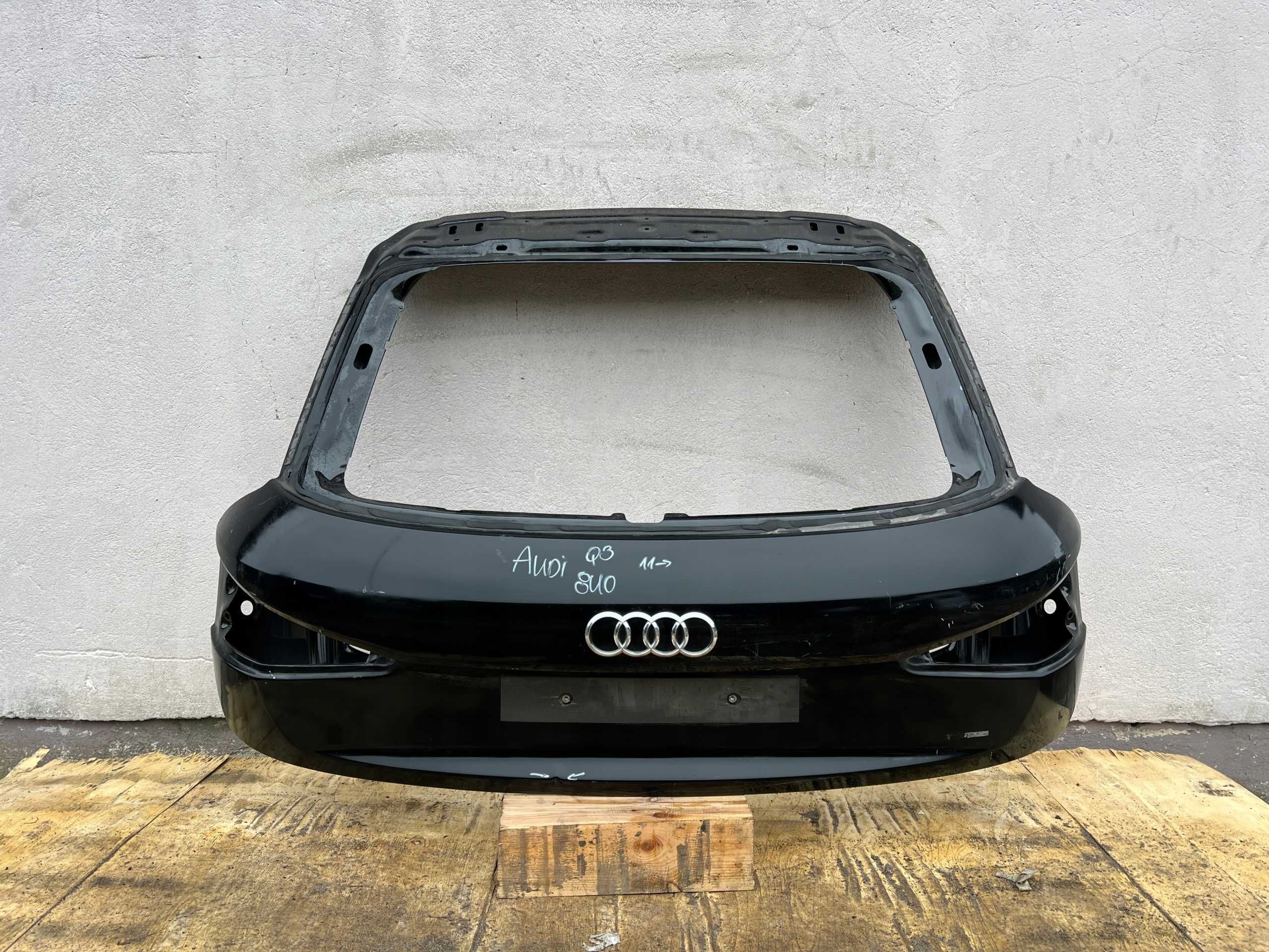 Audi Q3 8U Крышка багажника ляда