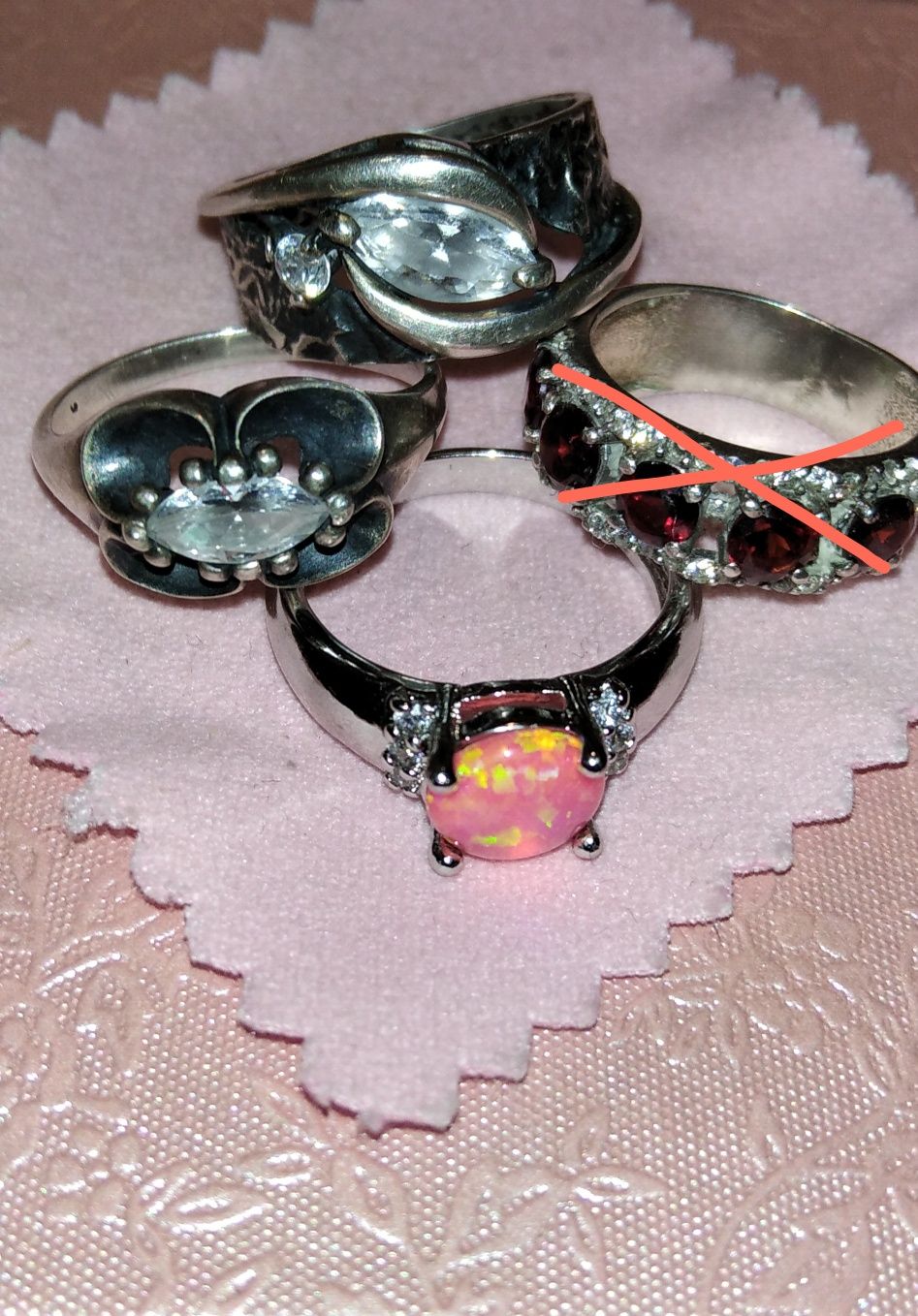Кольцо серебряное с цирконием,с розовым опалом.Серебро.