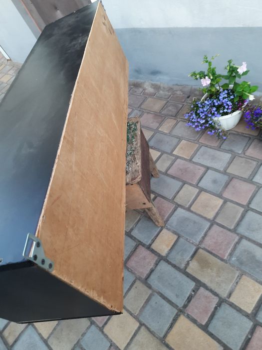 Книжная полка  подвесная