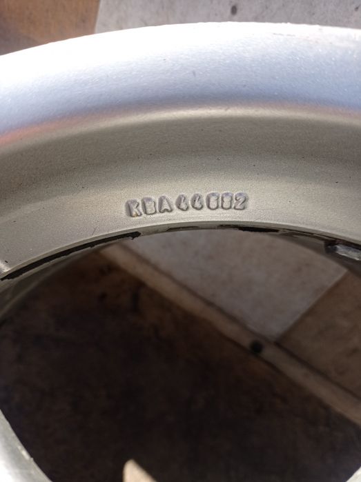 Продам титаны на БМВ размер 15.