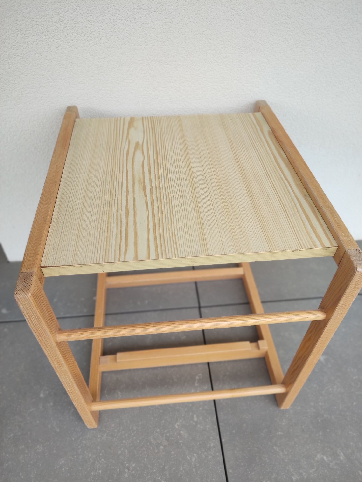 Stolik dziecięcy 40 X 43 x 48