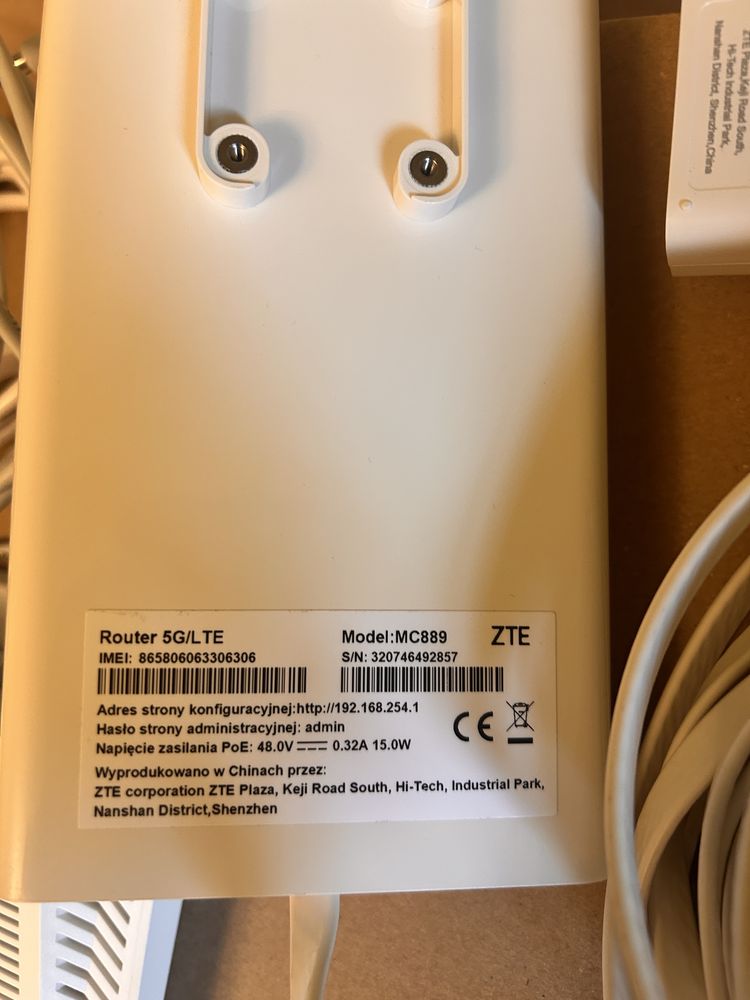 Zestaw MC889 + router ZTE T3000 5G Wi-fi 6