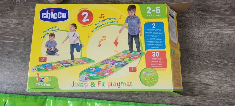 Ігровий електронний килимок для стрибків Chicco "Jump & Fit" новий