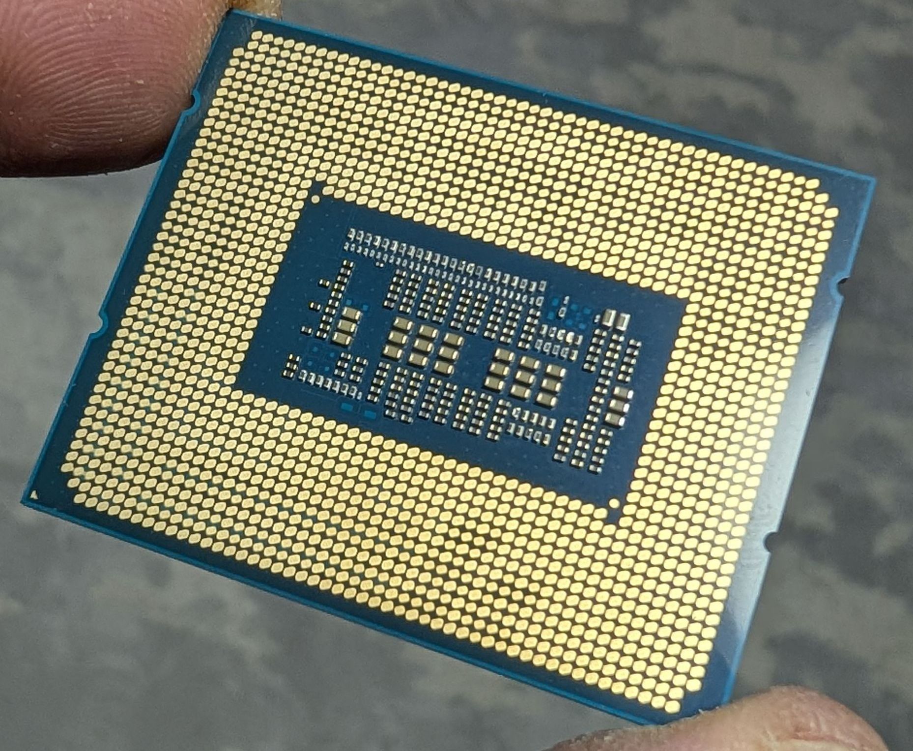 Процесор Intel Core i5-12600KF
