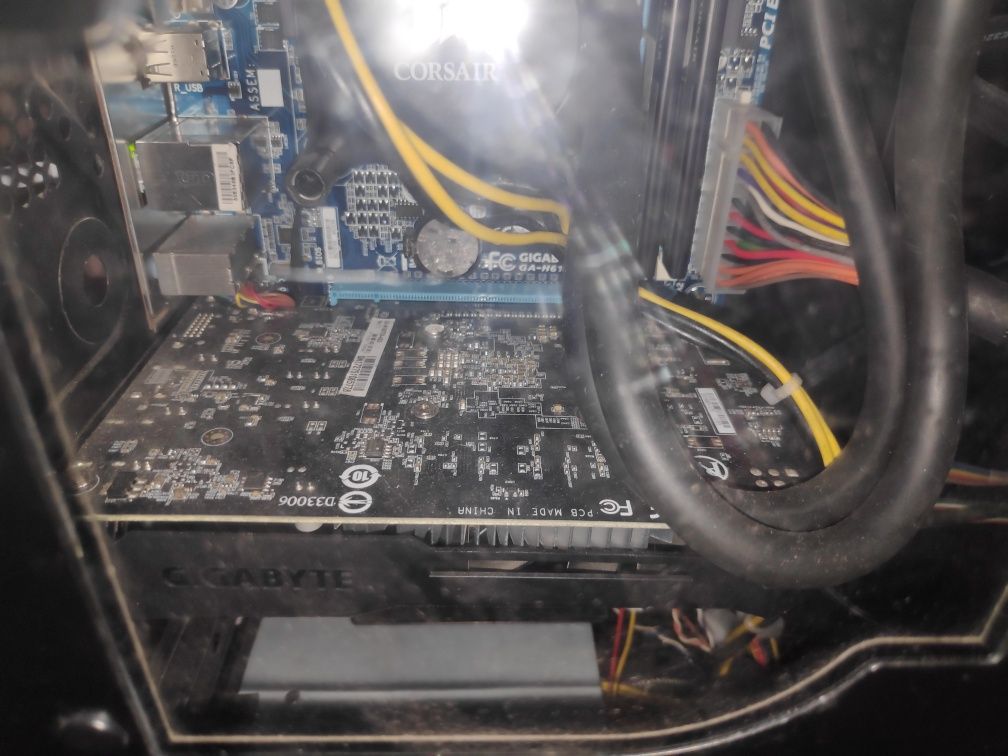 Computador com Gtx 1050TI e monitor Samsung