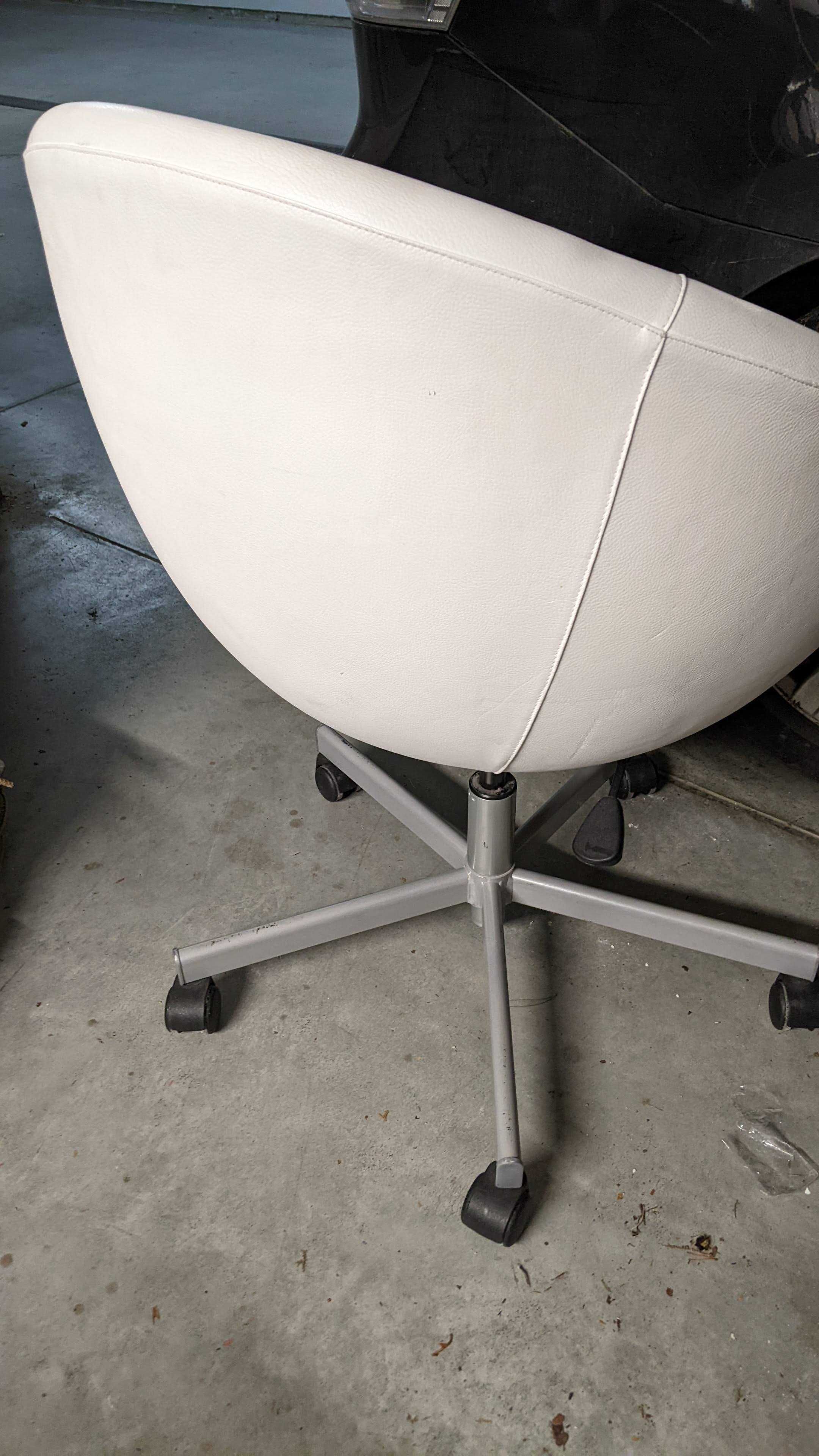 Krzesło obrotowe fotel IKEA SKRUVSTA białe