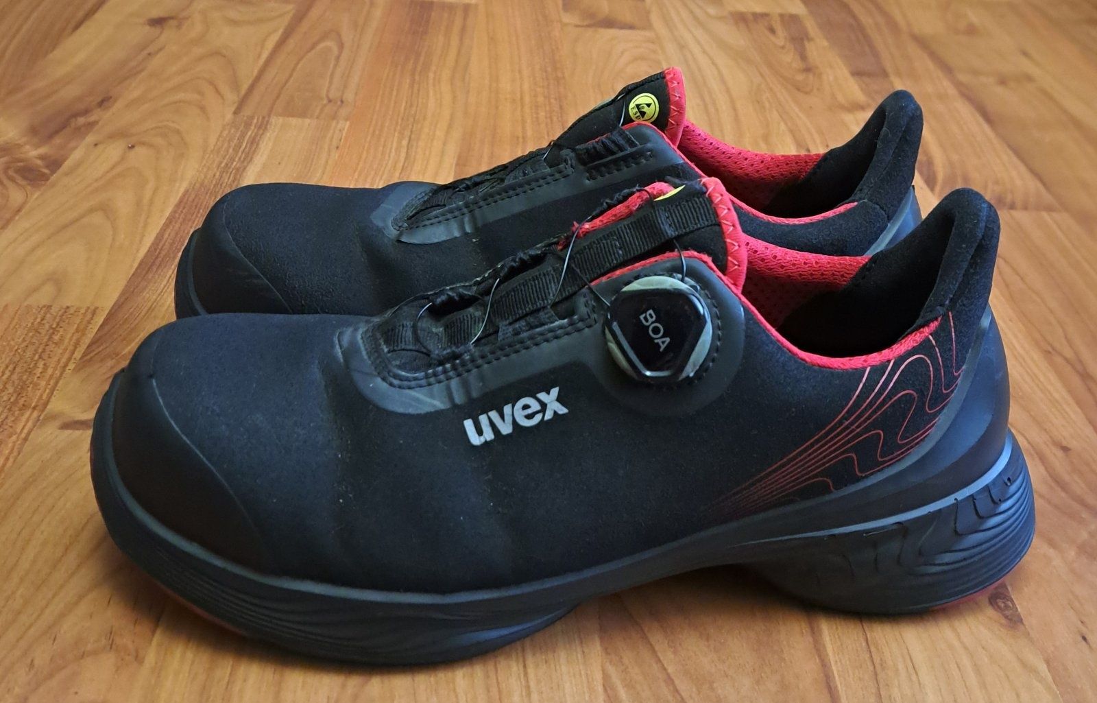 Робочі кросівки Uvex, розмір 39