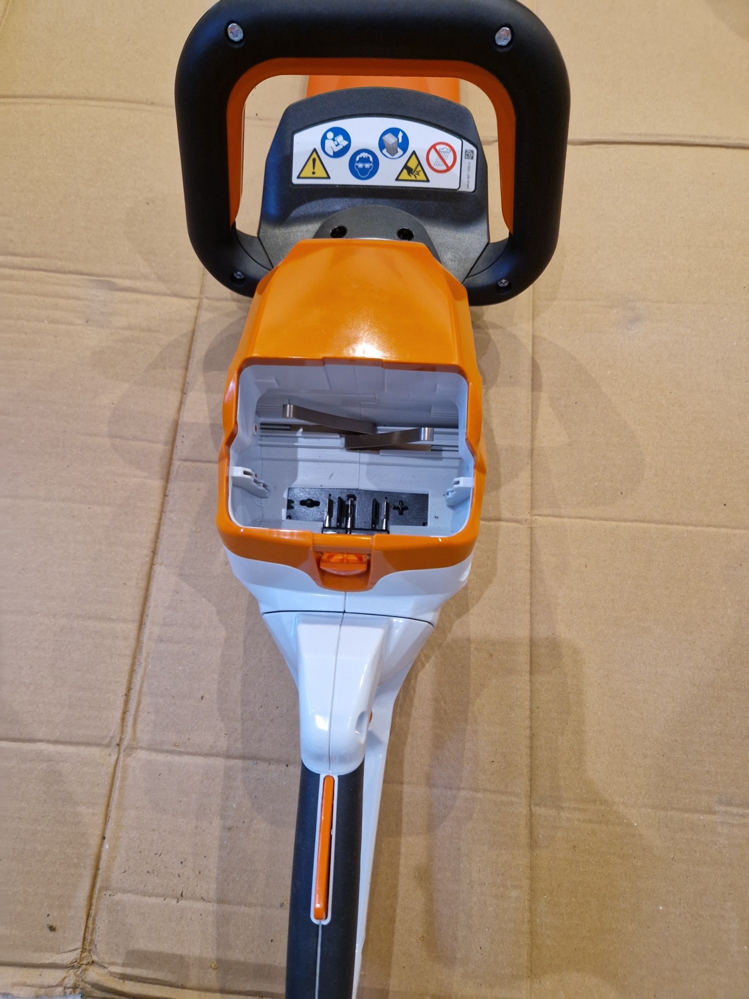 Nożyce akumulatorowe Stihl HSA 60 do żywopłotu
