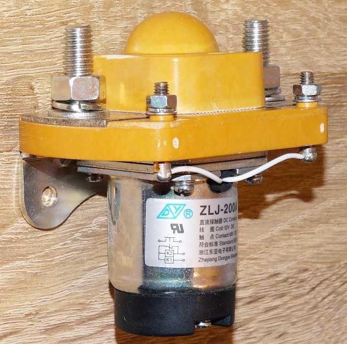 Stycznik jednobiegunowy prądu stałego typu ZLJ-200A/12 200 A / 48 V DC