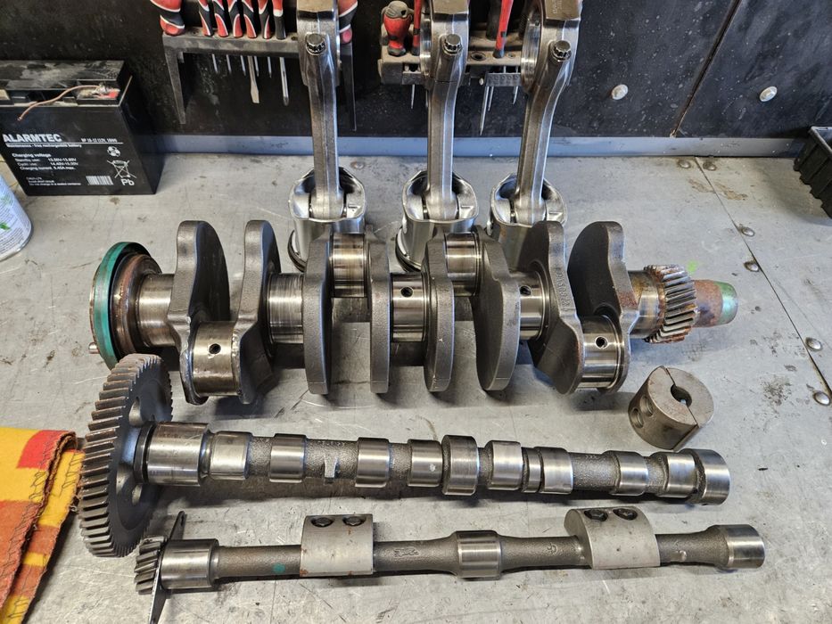 Wal korbowy R503715E, R518734, R500266K, R500335