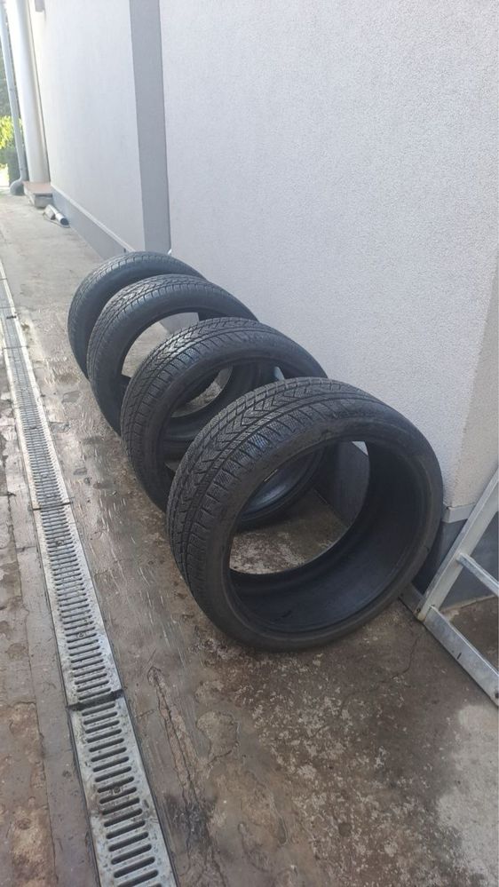 Pirelli Scorpion Winter 295/35 R22 108W XL  зимова гума
