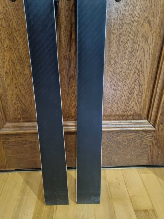 Лижі "ATOMIC, ROSSIGNIOL, DYNASTAR, SL, GS, FIS" ; щитки, черевики.