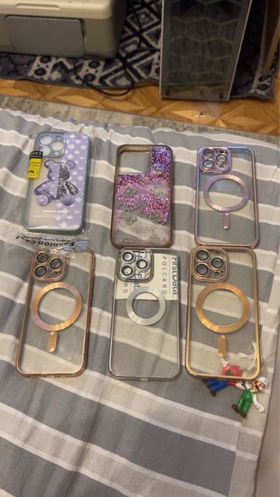 Iphone 13 pro Gold 128 gb + 6 case