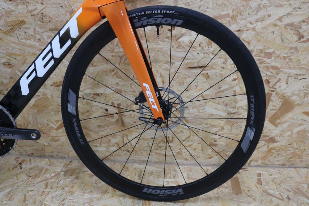 Bicicleta carbono disco - Felt AR - Sram Force AXS 2x12v