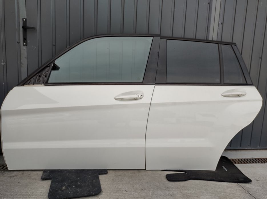 Mercedes Glk 204 drzwi kolor 986,792,147