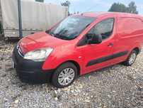 Wynajem wypożyczalnia Citroen Berlingo 3os. blaszak L1H1