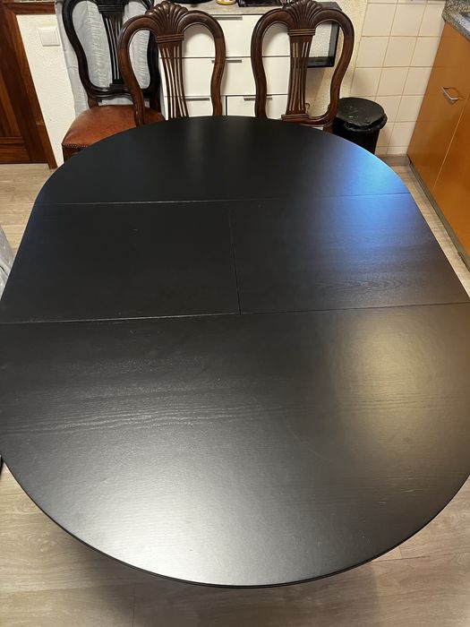 Mesa redonda de jantar