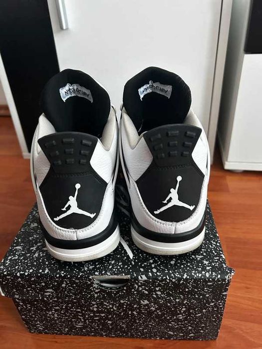 "Buty koszykówki "Air_Jordan_4_retro_military_black_Roz.39