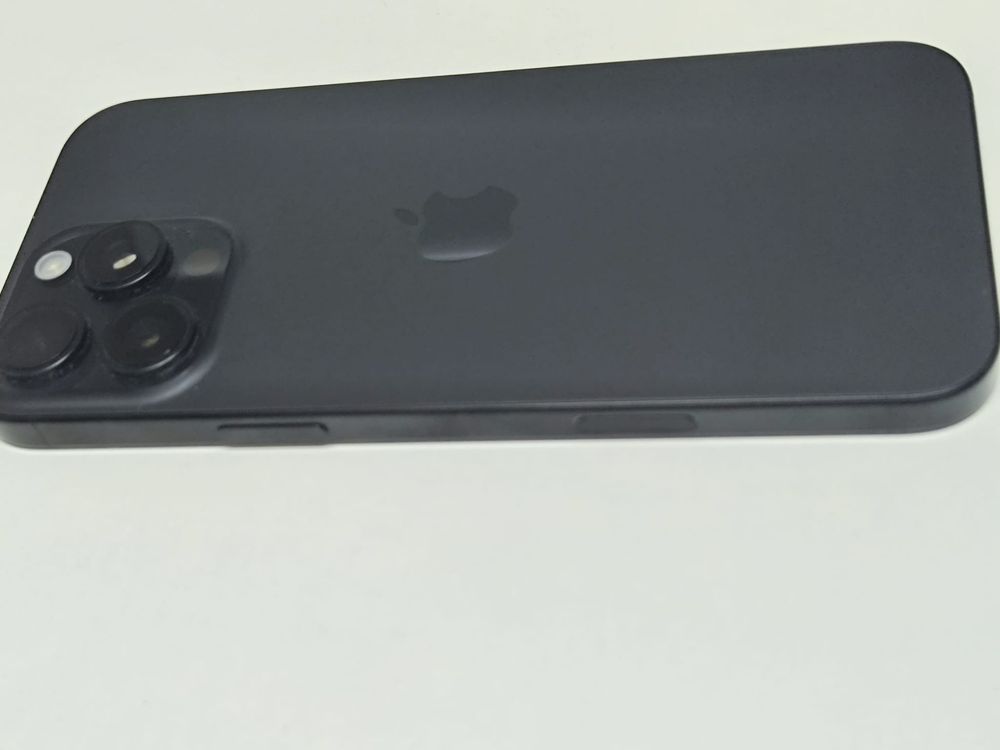 Iphone 16 pro max 256g c/factura e garantia
