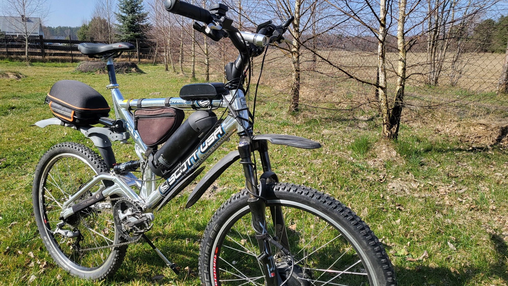 Rower z napędem elektrycznym 250W .