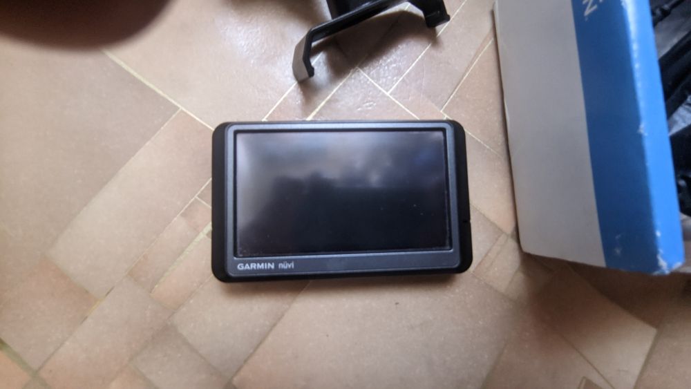 Продам авто навигатор Garmin Nuvi 265W