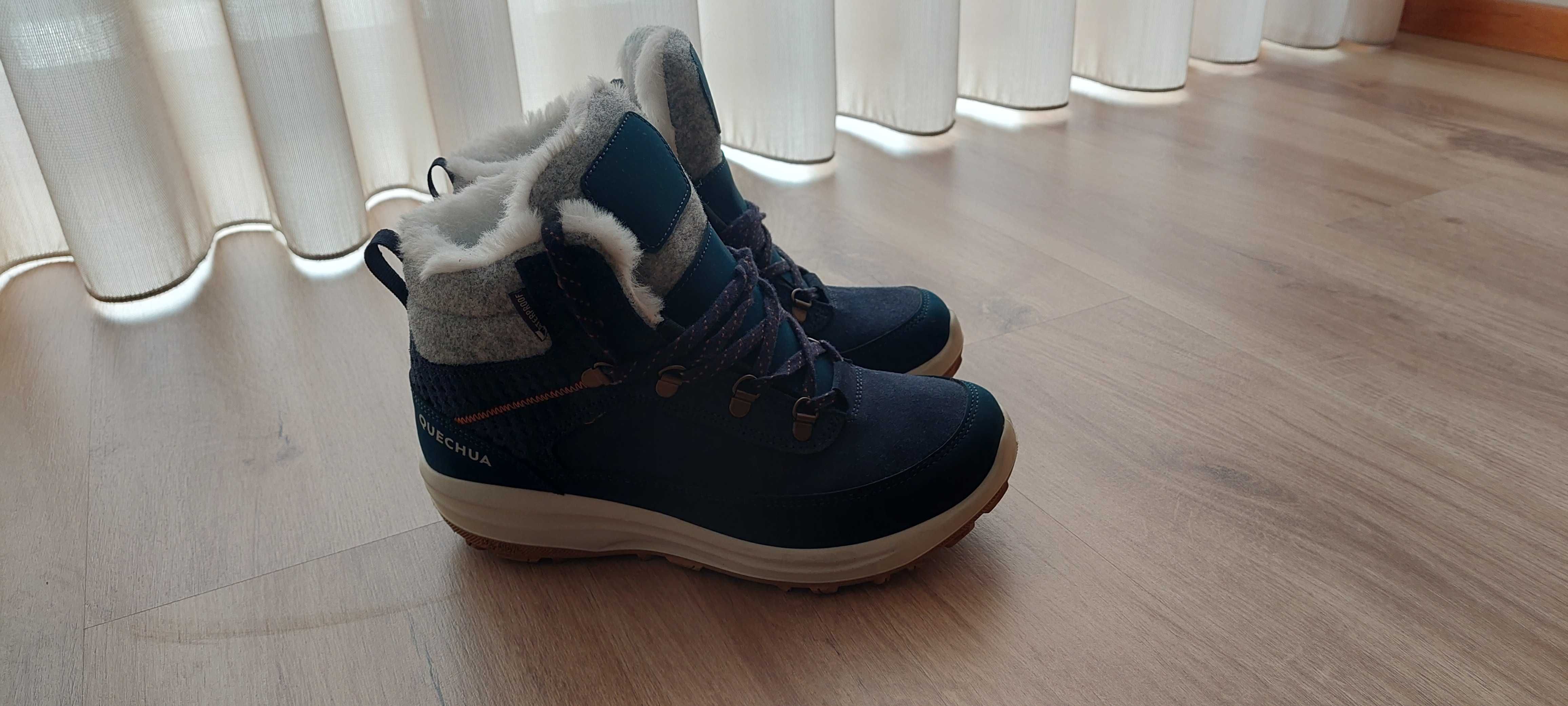 Botas de caminhada na neve quentes e impermeáveis em couro - SH900 Mid