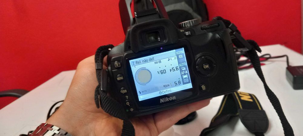 Máquina Fotográfica Nikon d60 + AF-S DX Nikkor 18-55 e 55-200mm+ acess