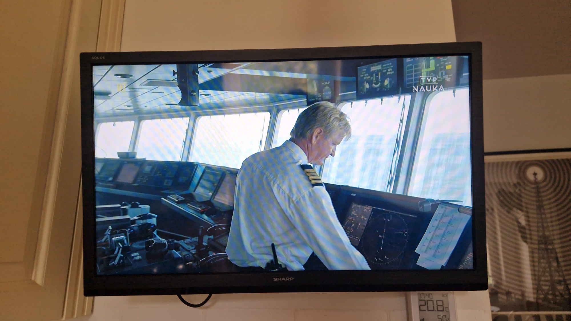 Telewizor 24'' SHARP LC-24CHF4012E + Smart TV