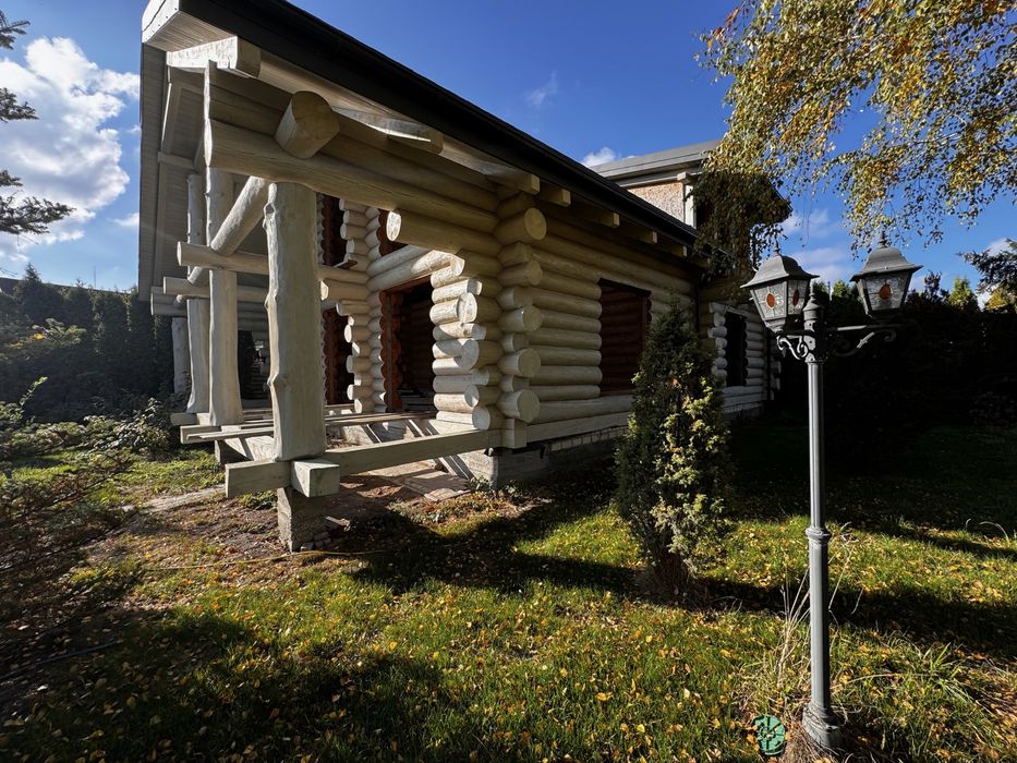 Без% Дмитрівка. Капітанівка. 220м2 + 11сот. Біля Мегамаркету