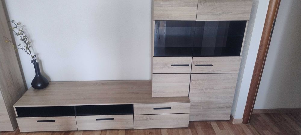 Szafka RTV dąb Sonoma 180 cm i szafka z przeszklonymi drzwiami 90 cm