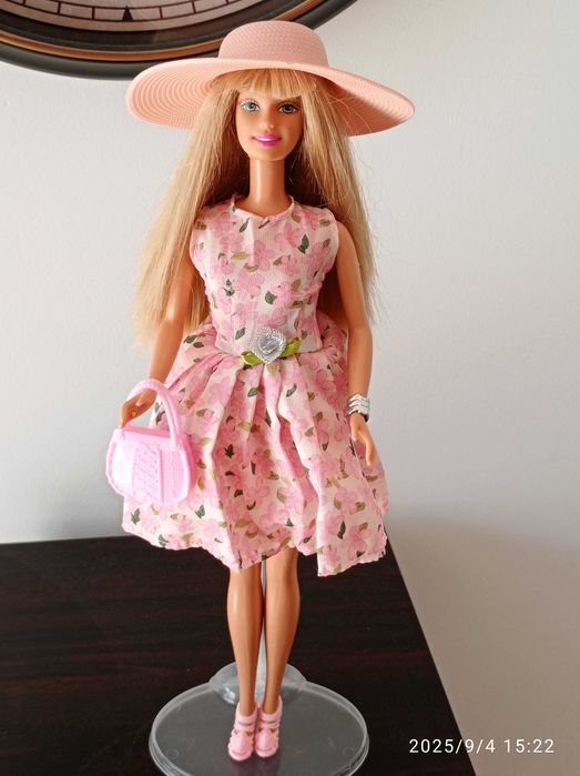Ubranka dla Barbie - komplet