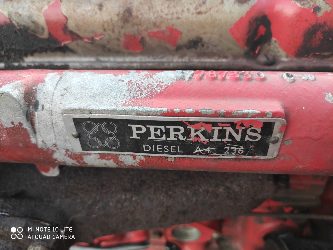 Silnik 4 cylindrowy Perkins A4 236 kombajn Massey Ferguson Claas