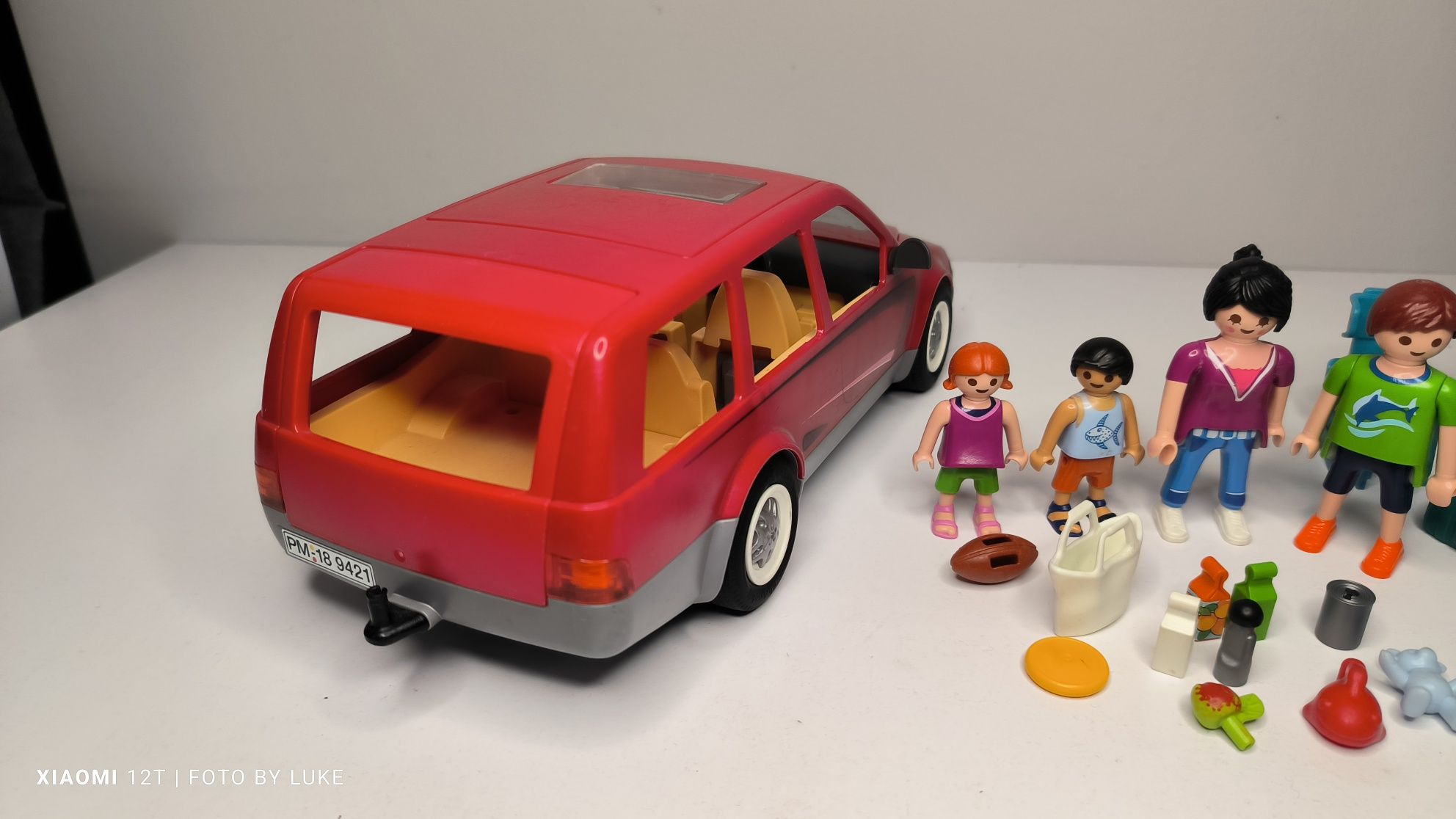 Playmobil zestaw 9421 samochód rodzinny
