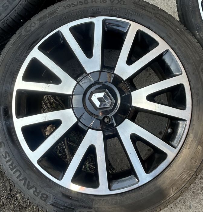 Oryginalne kola Renault Clio z oponami letnimi 195/50 R16