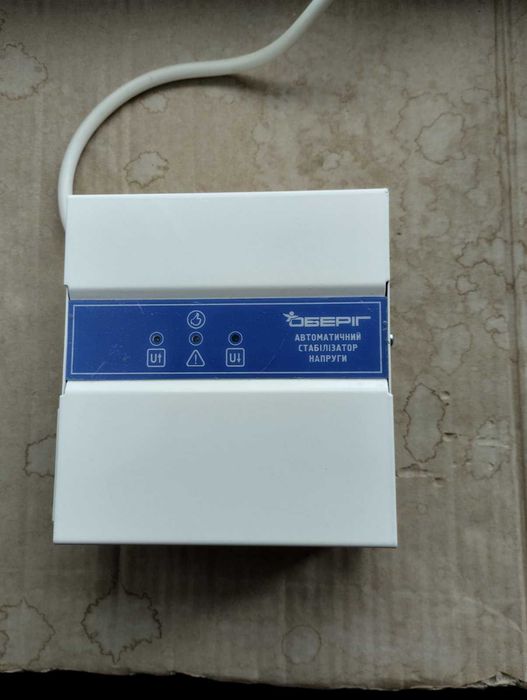 Продам стабилизатор сетевого напряжения SinPro Оберіг 0.3кВт СН-300