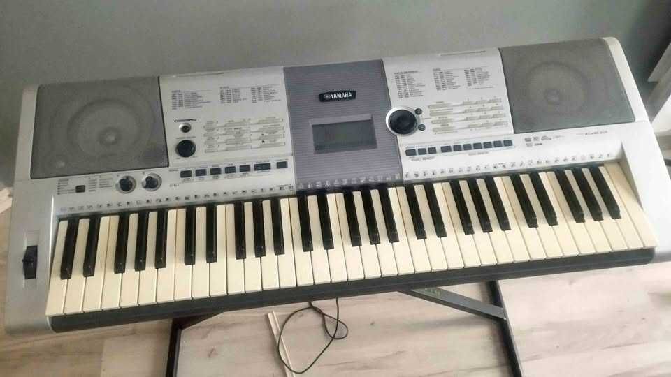 Keyboard Yamaha PSR E403, organy