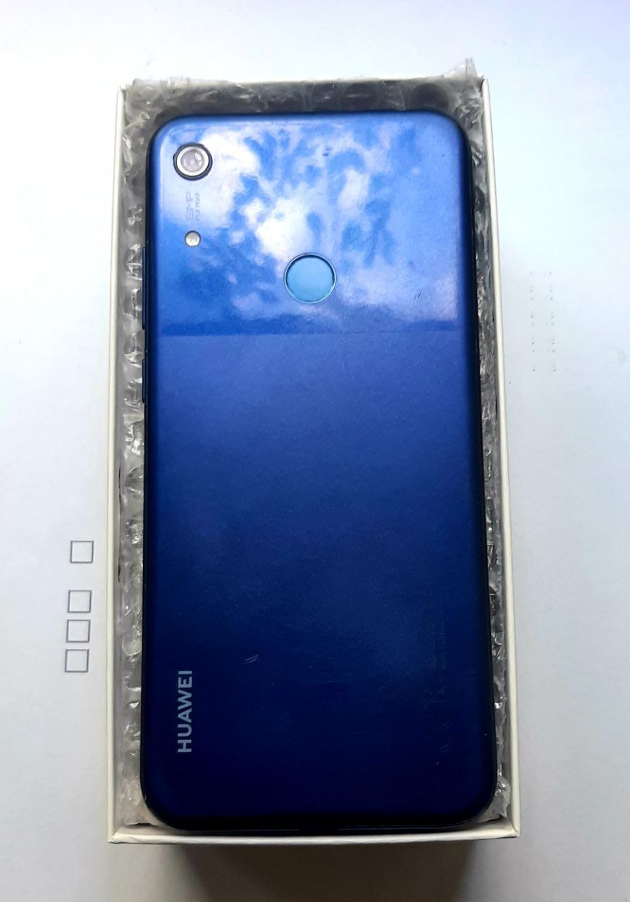 Смартфон Huawei Y6 2019
