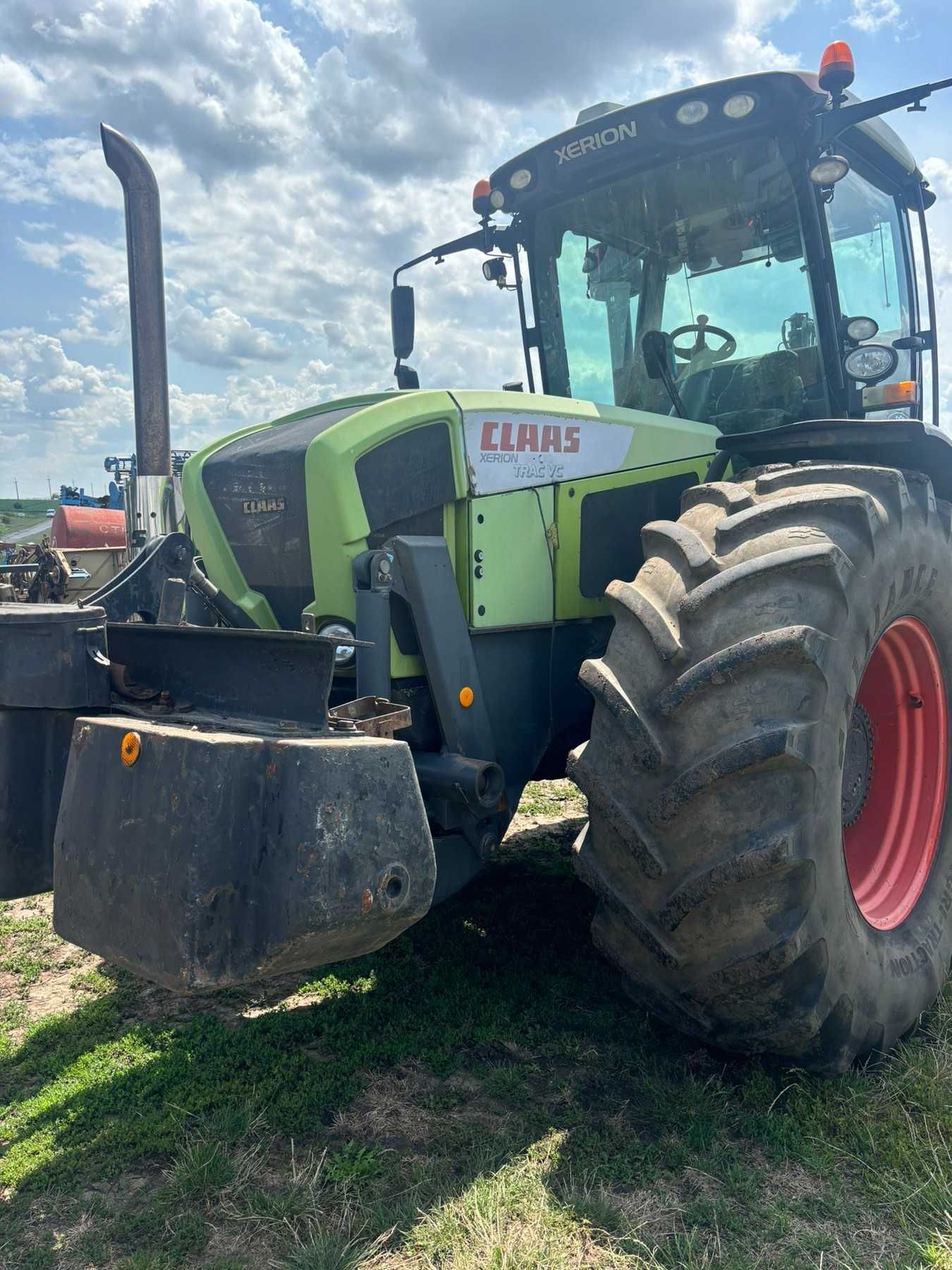 трактор CLAAS XERION 3800