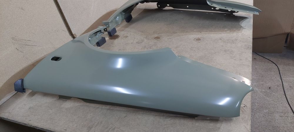 VW Golf IV 4 błotnik przód przedni prawy lewy nowy zamiennik