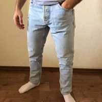Мужские джинсы Bershka - приталенные, из последних коллекций