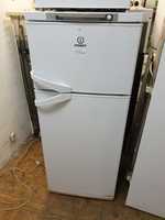Холодильник Indesit KB17R з верхньою морозилкою, 165 см