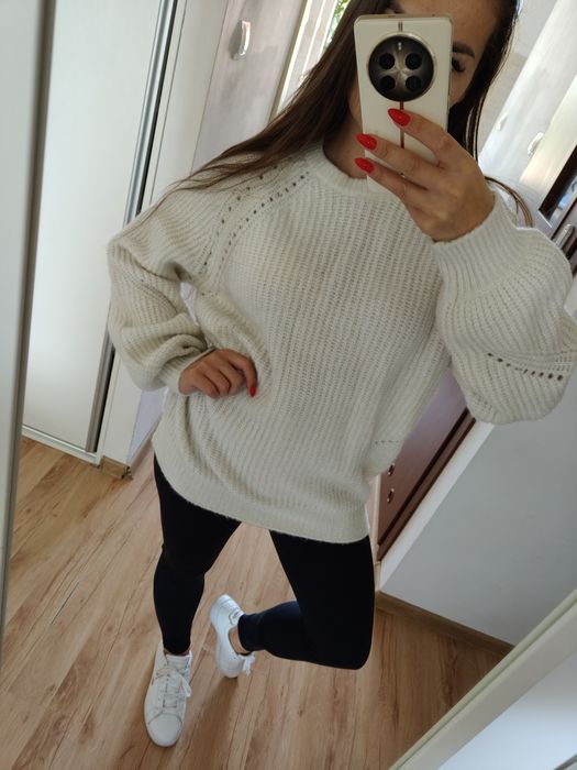 Biały ciepły sweter gruby xl L
