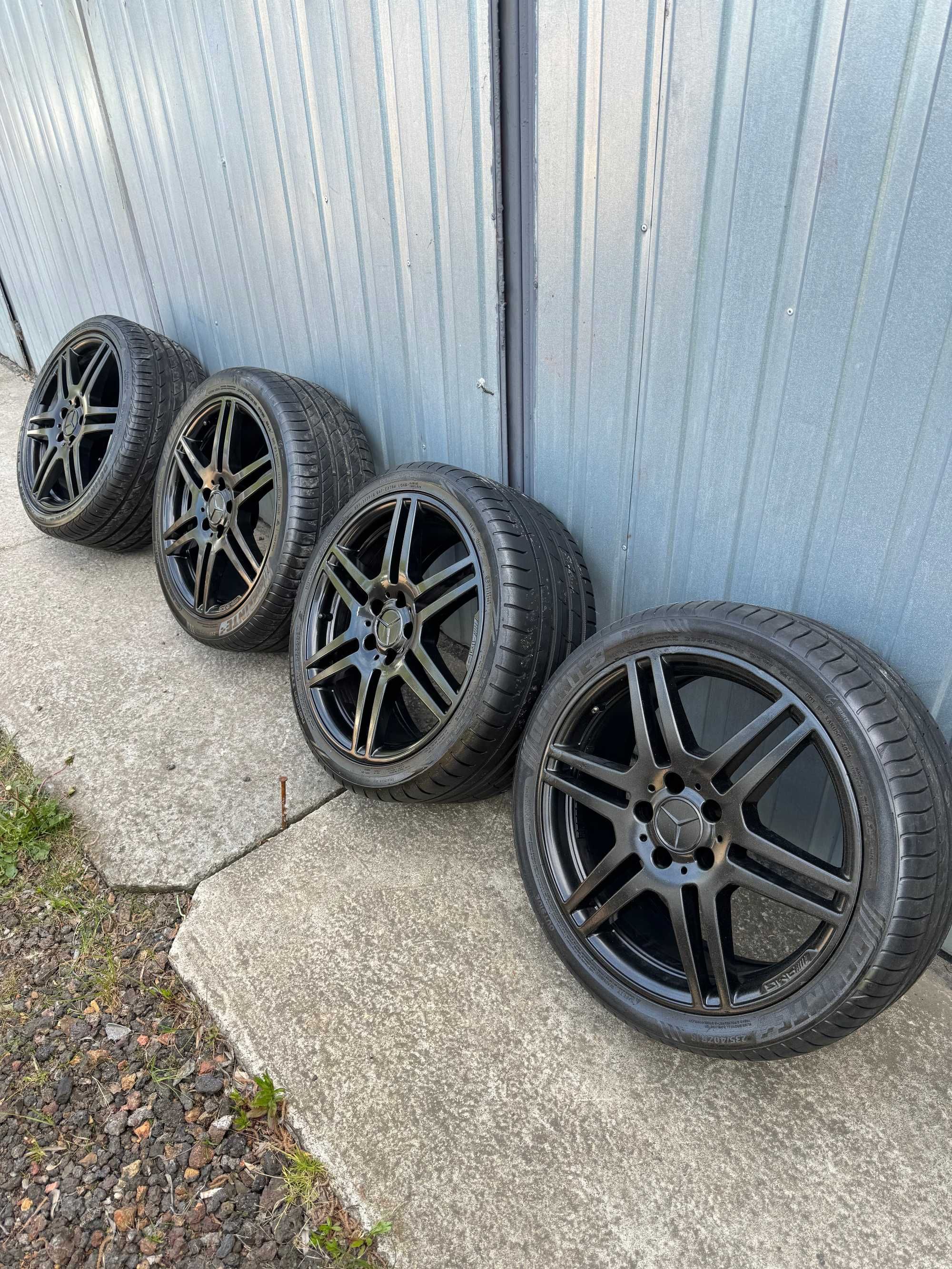 Koła AMG 235/40/ZR 1 8