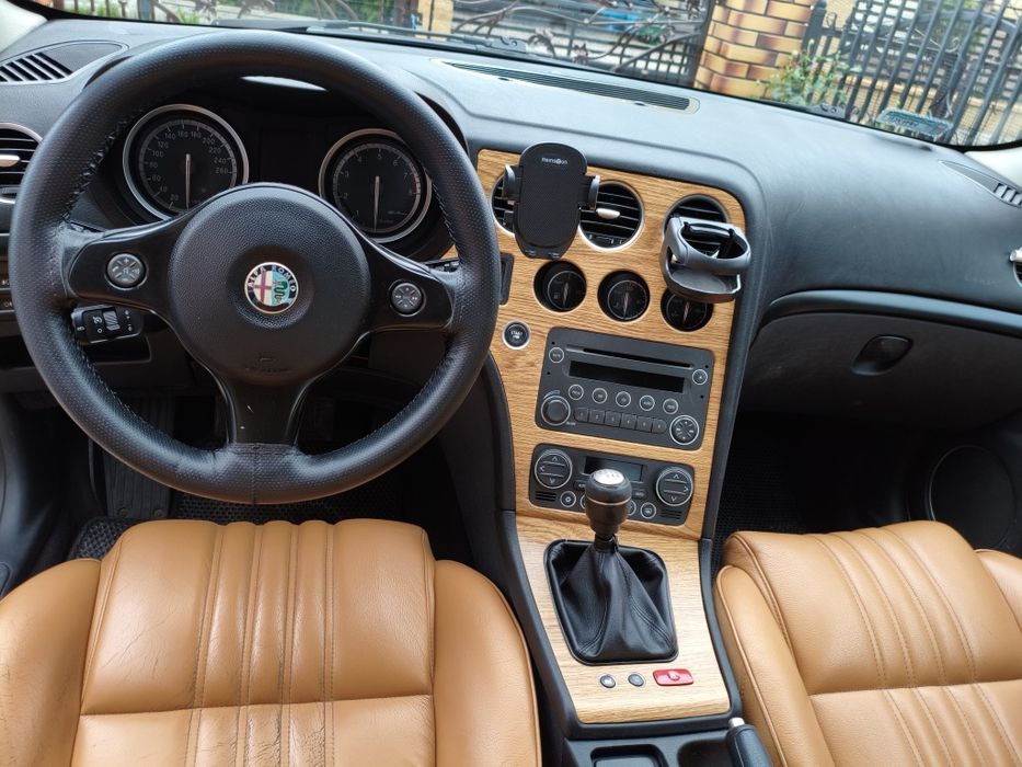 Alfa Romeo 159 1.9 JTS *nowe progi*