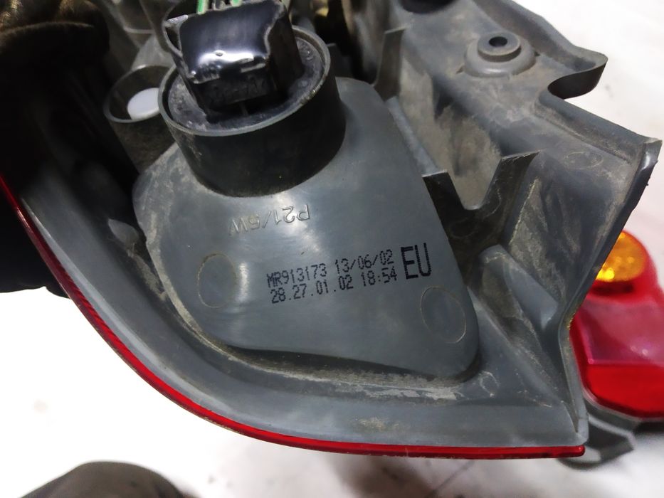 Стоп задній Space Star Спейс Стар mr913174 mr913173